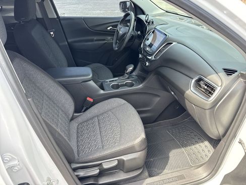 Used 2022 Chevrolet Equinox LT FWD image 33