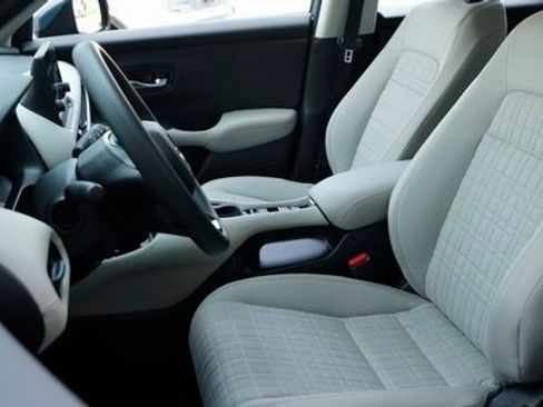 New 2025 Honda HR-V LX image 21