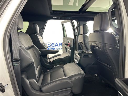 New 2025 Ford Expedition Max Platinum w/ Stealth Performance Package image 31