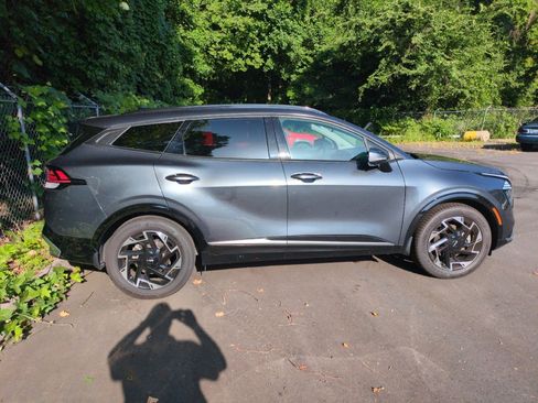 Used 2023 Kia Sportage SX FWD image 4
