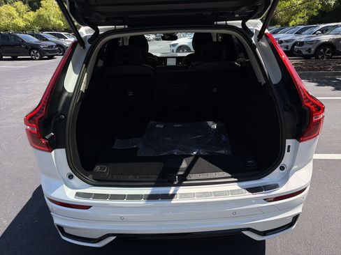 Certified 2024 Volvo XC60 B5 Core w/ Protection Package Premier AWD/4WD image 34