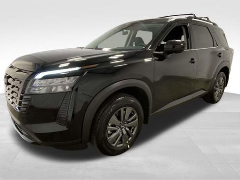 New 2026 Nissan Pathfinder SV image 5