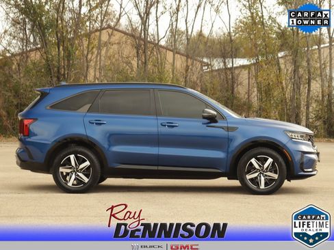 Used 2023 Kia Sorento S w/ Panoramic Sunroof Package image 8