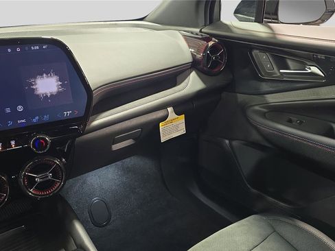 Used 2025 Chevrolet Blazer EV RS image 22