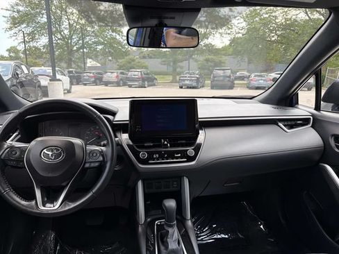 Used 2024 Toyota Corolla Cross AWD Hybrid image 15