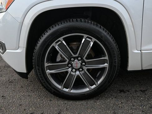 Used 2017 GMC Acadia Denali w/ Technology Package image 12