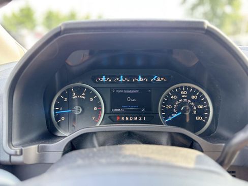 Used 2017 Ford F150 XLT w/ Equipment Group 302A Luxury AWD/4WD image 25
