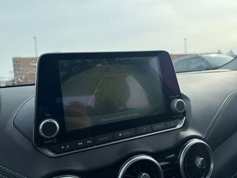 Used 2025 Nissan Sentra SV image 23