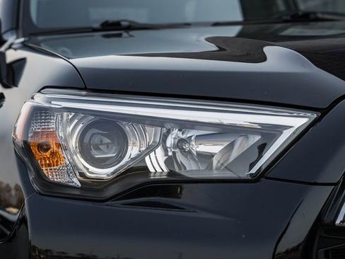 Used 2022 Toyota 4Runner Limited image 14