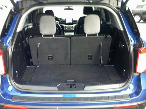Used 2023 Ford Explorer XLT w/ Equipment Group 202A image 22