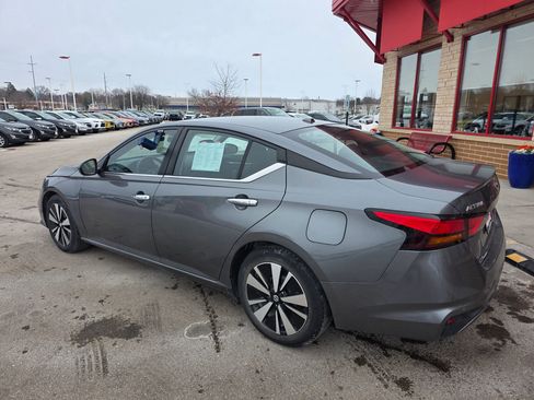 Used 2021 Nissan Altima 2.5 SV image 4