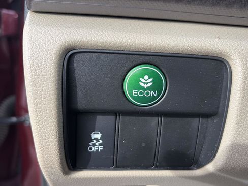 Used 2015 Honda Accord LX image 9