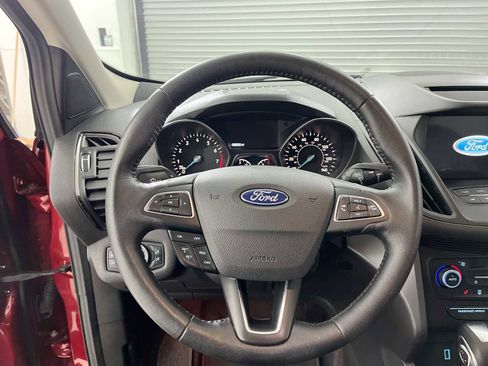 Used 2018 Ford Escape SEL image 11