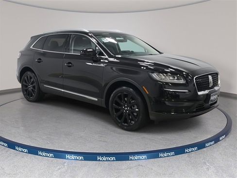 Used 2023 Lincoln Nautilus Reserve w/ Equipment Group 201A image 3