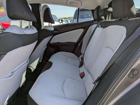 Used 2022 Toyota Prius LE image 12