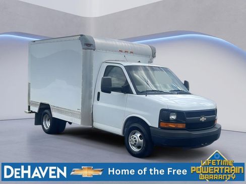 Used 2015 Chevrolet Express 3500 RWD image 8