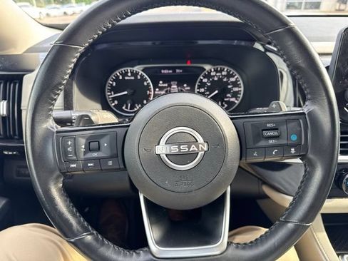 Used 2023 Nissan Pathfinder SV AWD/4WD image 20