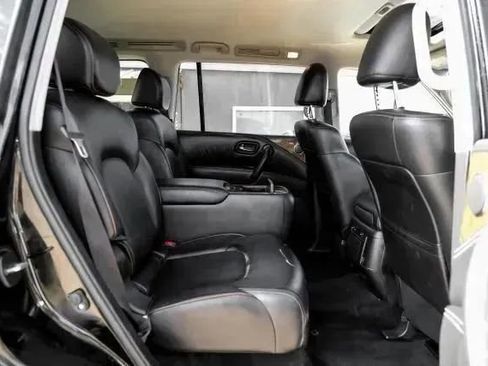 Used 2020 Nissan Armada SL w/ Premium Package image 40