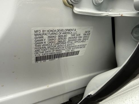 Used 2025 Acura MDX SH-AWD w/ Advance Package image 11