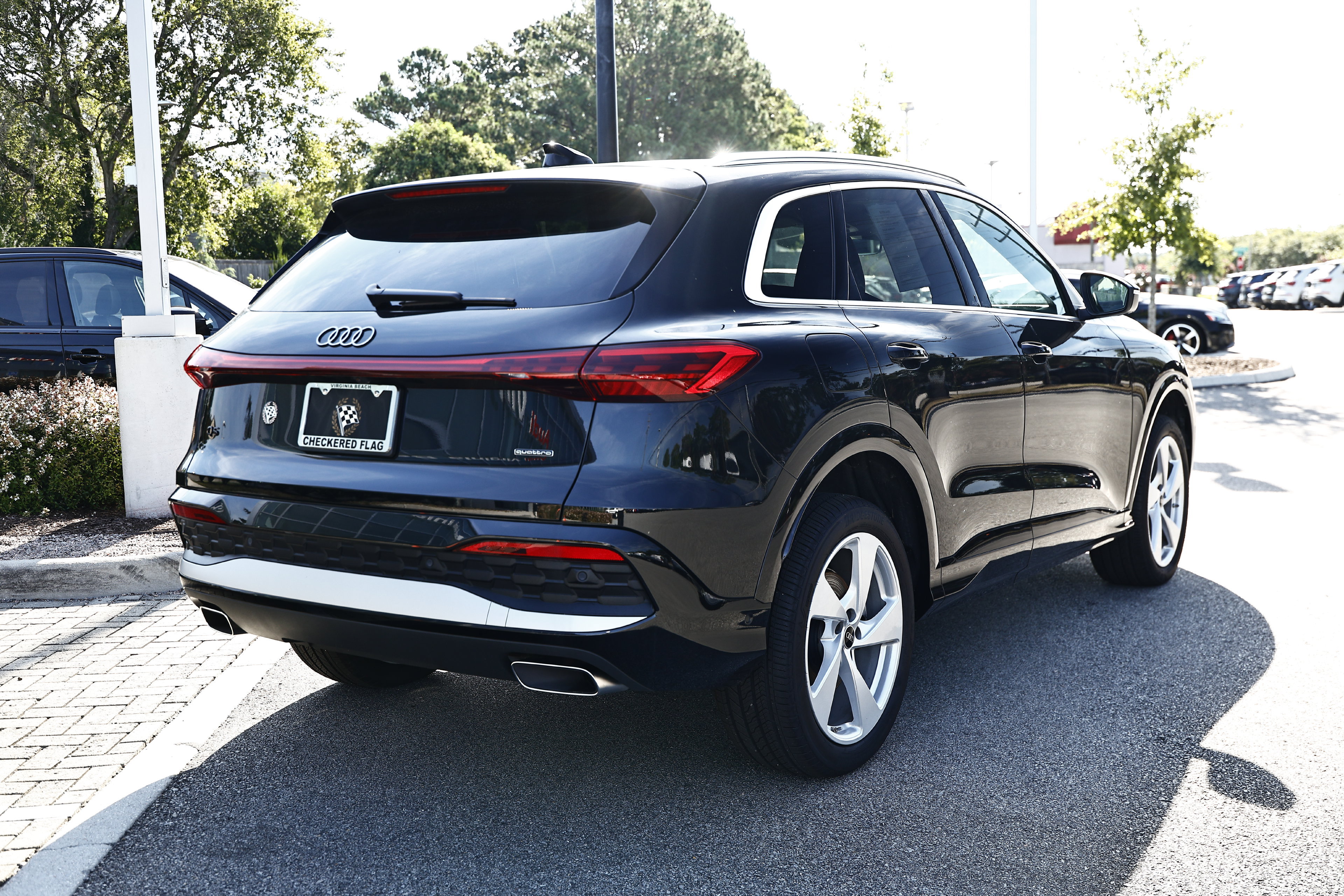 Certified 2025 Audi Q5 Premium Plus w/ Premium Plus AWD/4WD image 7