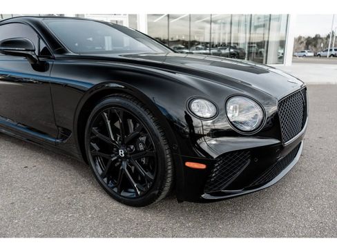 Used 2023 Bentley Continental GT V8 image 19