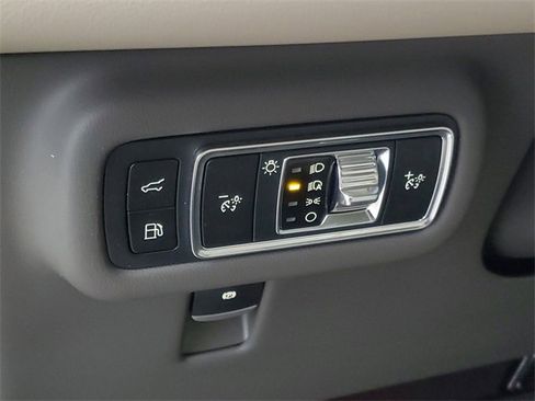 Certified 2024 Lincoln Nautilus Reserve w/ Equipment Group 203A image 19