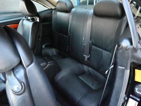 Used 2005 Lexus SC 430 Convertible image 38