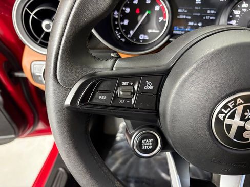 Used 2021 Alfa Romeo Giulia Sprint w/ Sun & Sound Package image 21