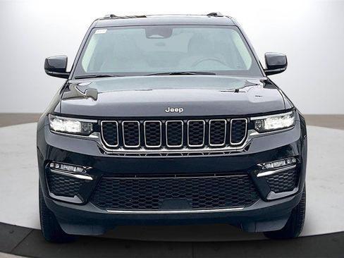 Certified 2022 Jeep Grand Cherokee Limited image 3