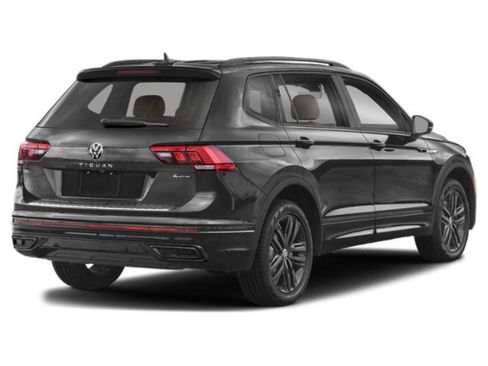 Used 2023 Volkswagen Tiguan SE R-Line FWD image 2