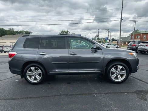 Used 2011 Toyota Highlander Limited FWD image 9