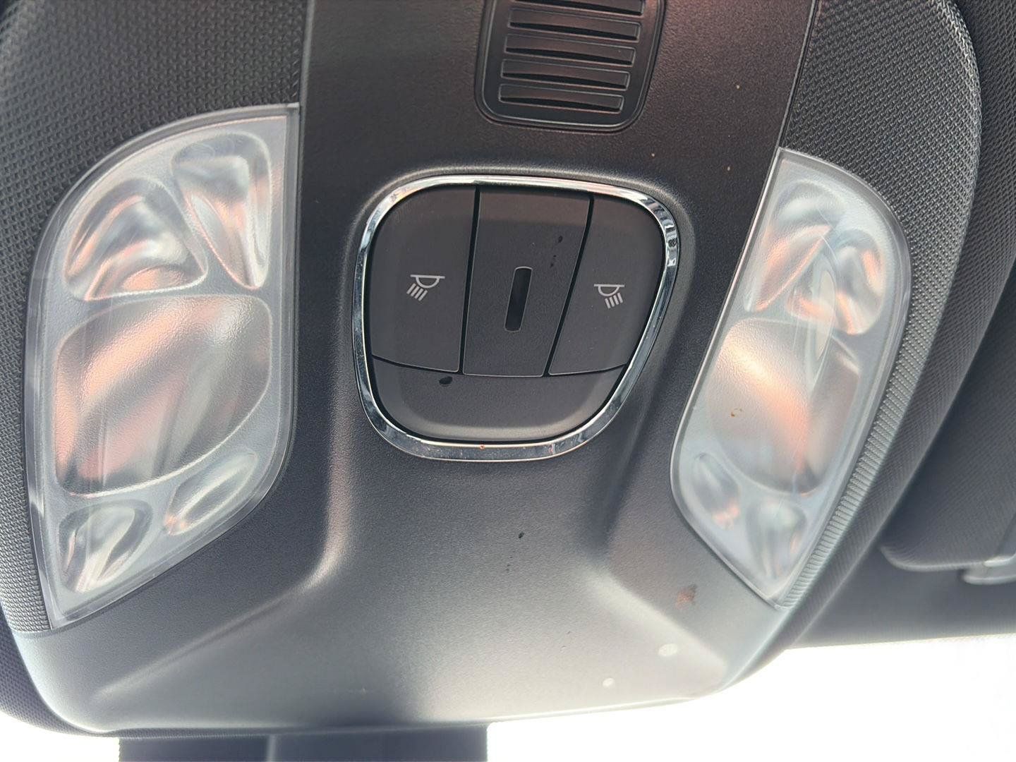 Used 2025 Jeep Compass Limited AWD/4WD image 15