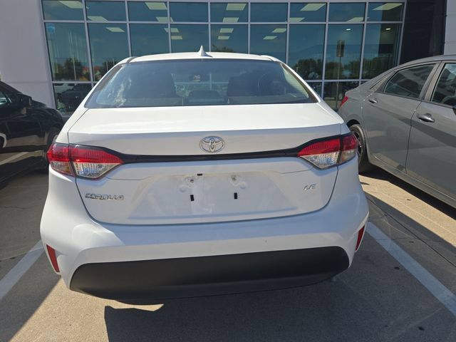 Used 2026 Toyota Corolla LE FWD image 4