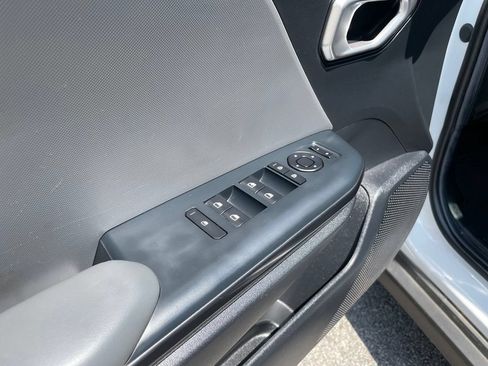 Certified 2025 Kia K4 FWD image 11