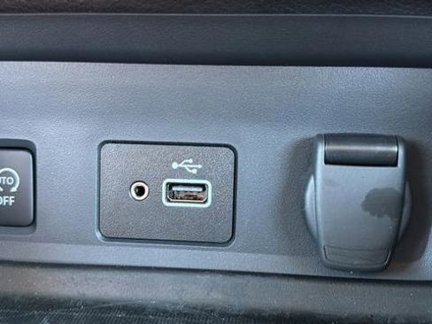 Certified 2025 Nissan Sentra S FWD image 26