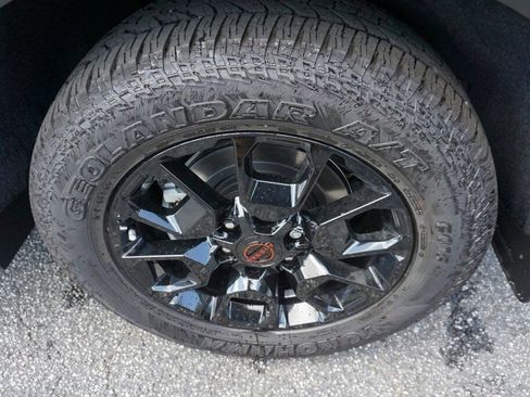 New 2025 Nissan Armada PRO-4X image 9