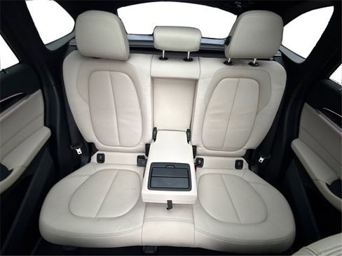Used 2021 BMW X1 sDrive28i w/ Convenience Package image 16