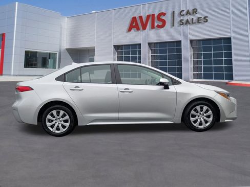 Used 2024 Toyota Corolla LE image 5