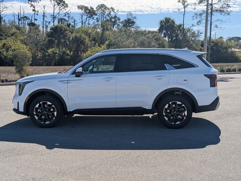 New 2026 Kia Sorento S AWD/4WD image 8