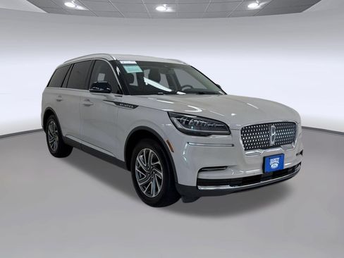 Used 2023 Lincoln Aviator 2WD image 7