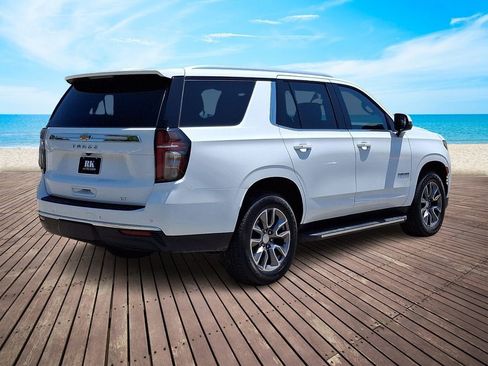 Certified 2022 Chevrolet Tahoe LT w/ Luxury Package AWD/4WD image 6