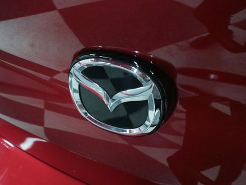 Used 2024 MAZDA MAZDA3 s image 29