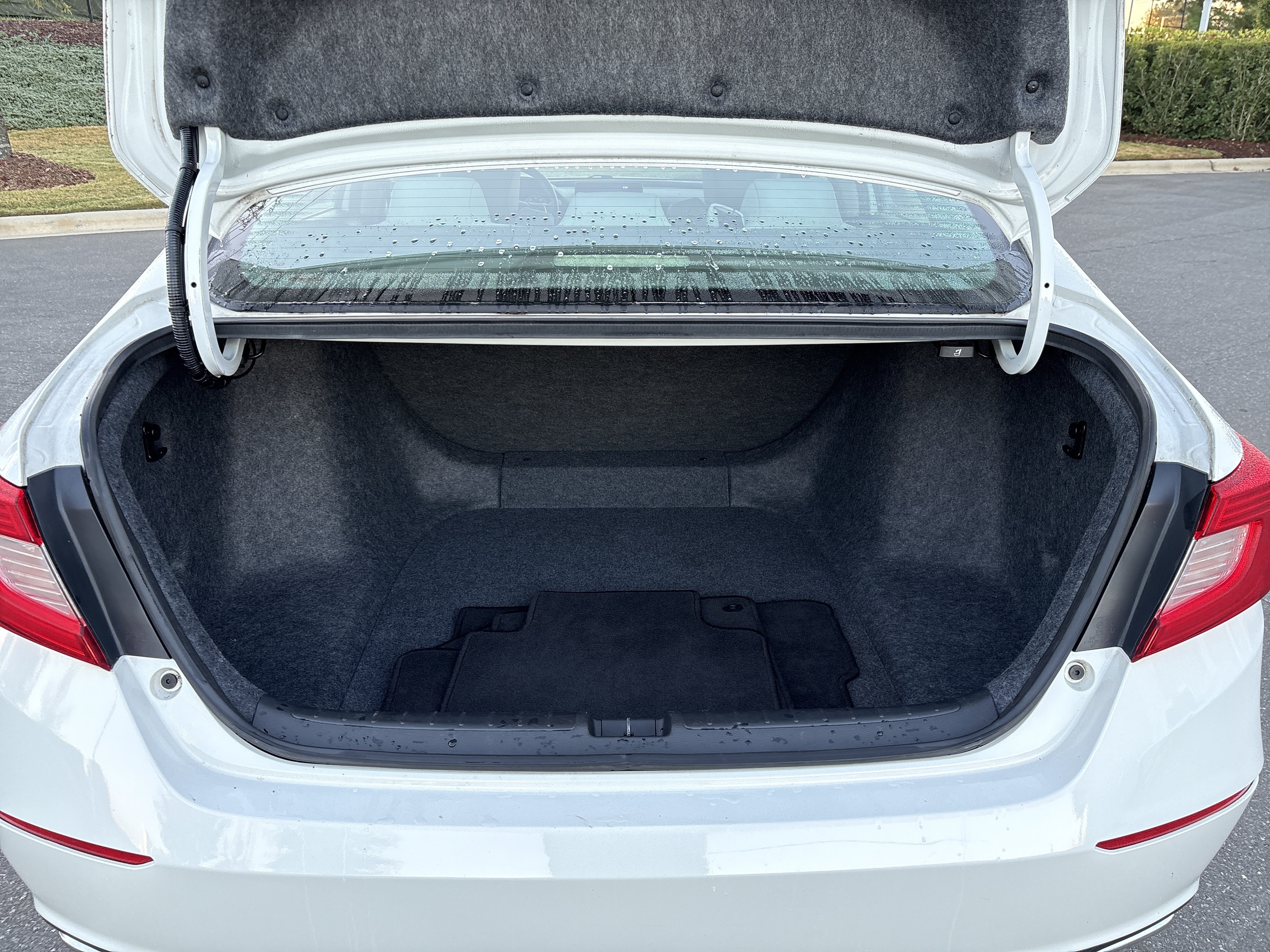 Used 2018 Honda Accord LX image 33