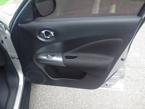 Used 2012 Nissan Juke SL AWD/4WD image 22