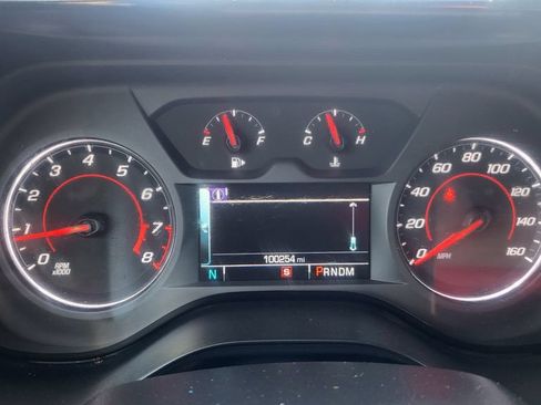 Used 2017 Chevrolet Camaro LT w/ Technology Package RWD image 27