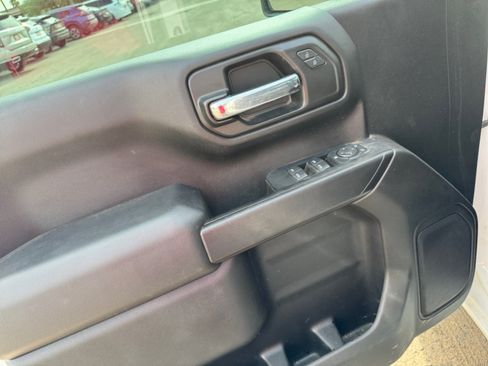 Used 2021 Chevrolet Silverado 1500 Custom RWD image 11