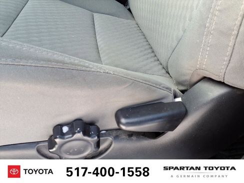 Used 2022 Toyota Tacoma SR image 14