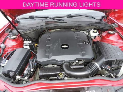Used 2015 Chevrolet Camaro LT RWD image 13
