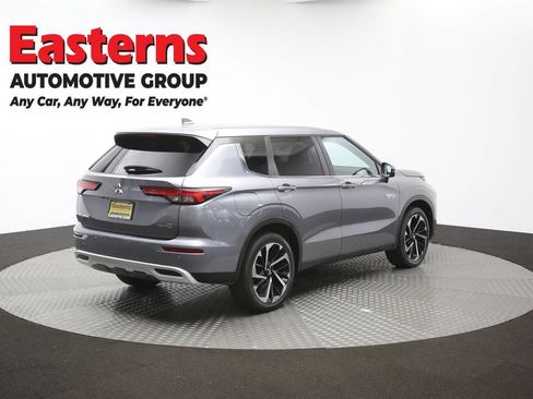 Used 2023 Mitsubishi Outlander SE AWD/4WD image 41