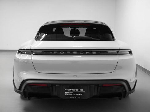 Certified 2023 Porsche Taycan 4 Cross Turismo AWD/4WD image 11